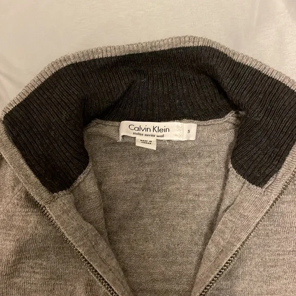 Calvin Klein Italian Merino wool zipper sweater - Picture 3 of 7
